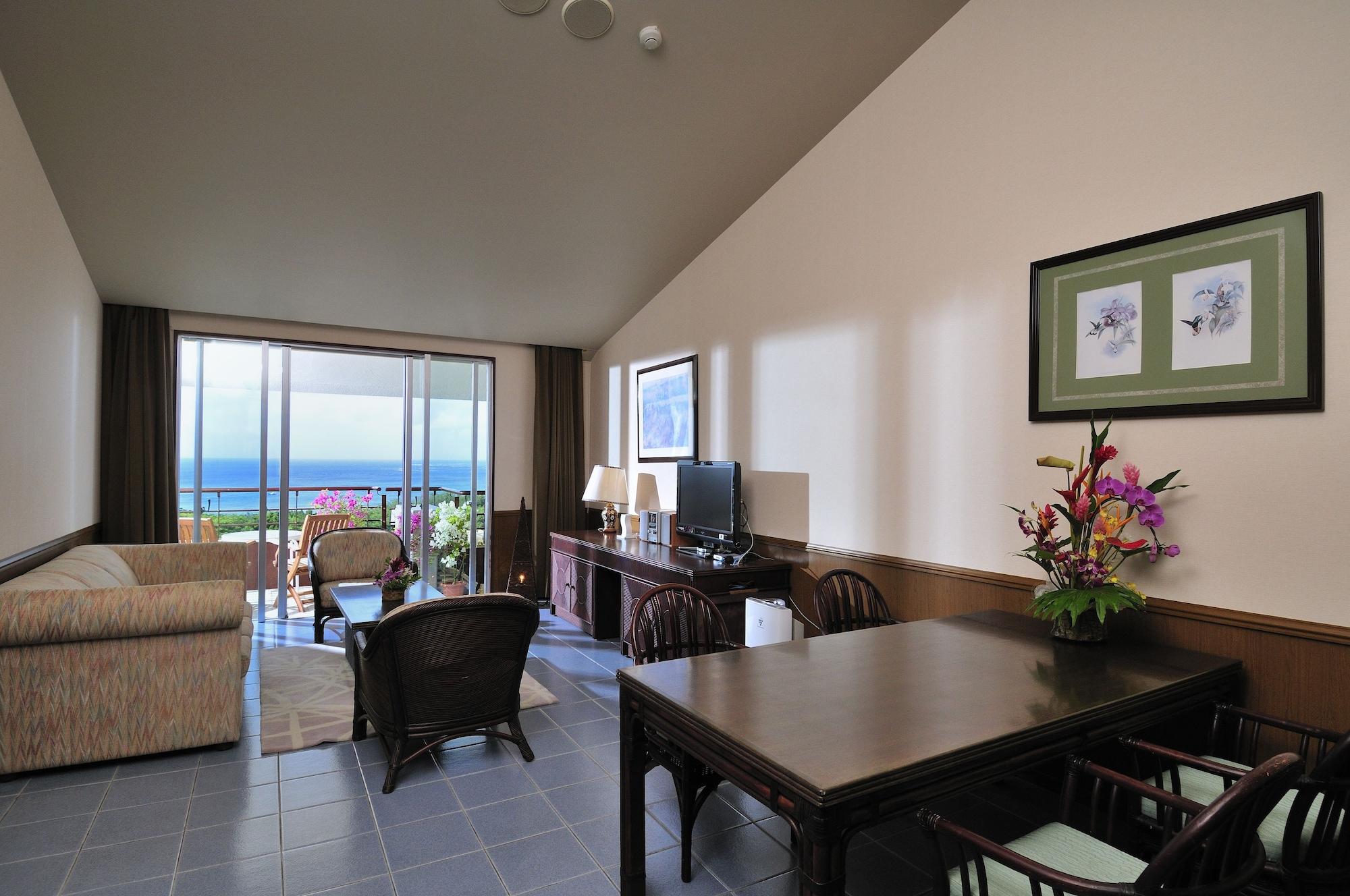 โอกินาว่า คาริยูชิ รีสอร์ต เอ็กเซส อิชิงากิ Hotel Ishigaki  ภายนอก รูปภาพ