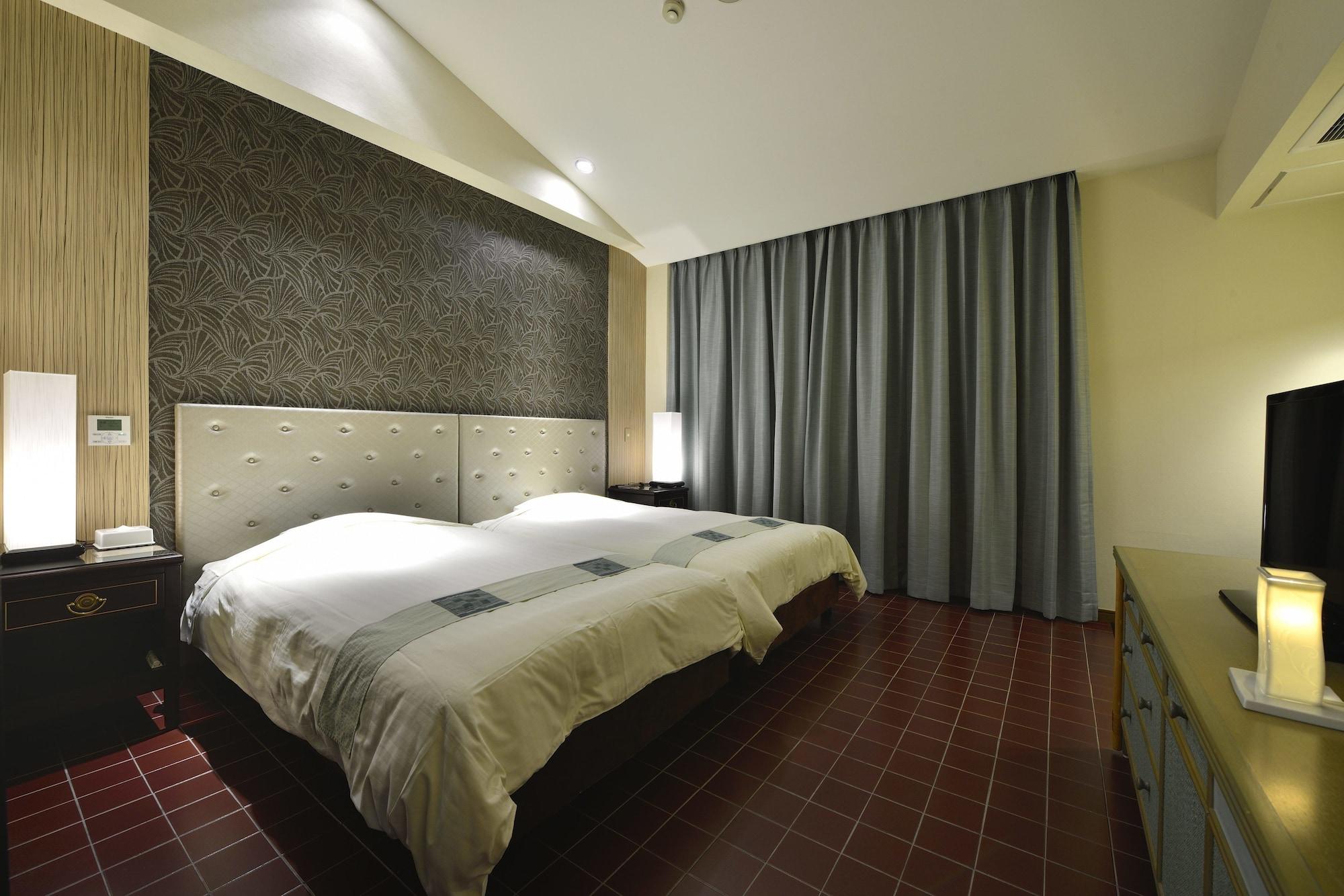 โอกินาว่า คาริยูชิ รีสอร์ต เอ็กเซส อิชิงากิ Hotel Ishigaki  ภายนอก รูปภาพ