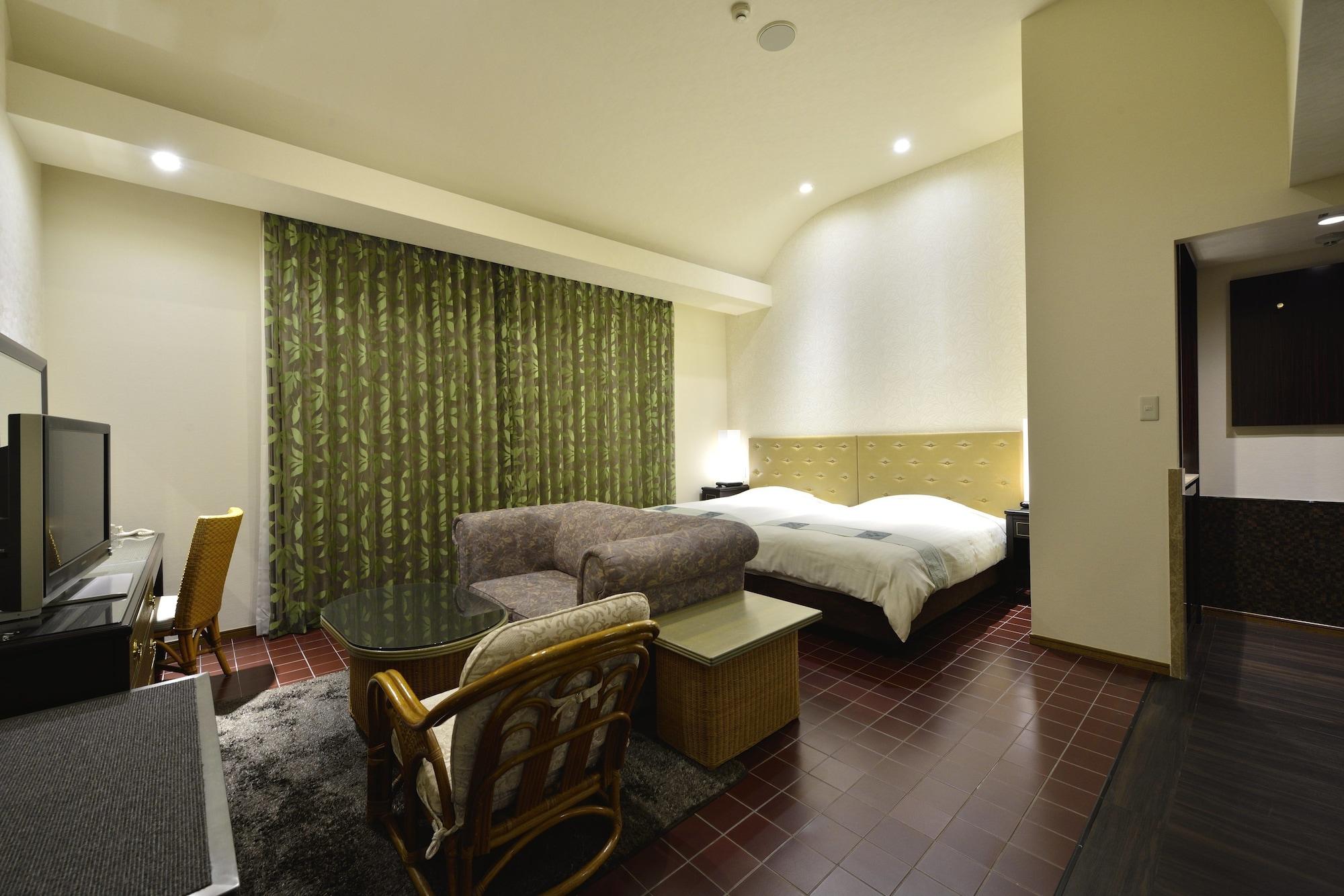 โอกินาว่า คาริยูชิ รีสอร์ต เอ็กเซส อิชิงากิ Hotel Ishigaki  ภายนอก รูปภาพ