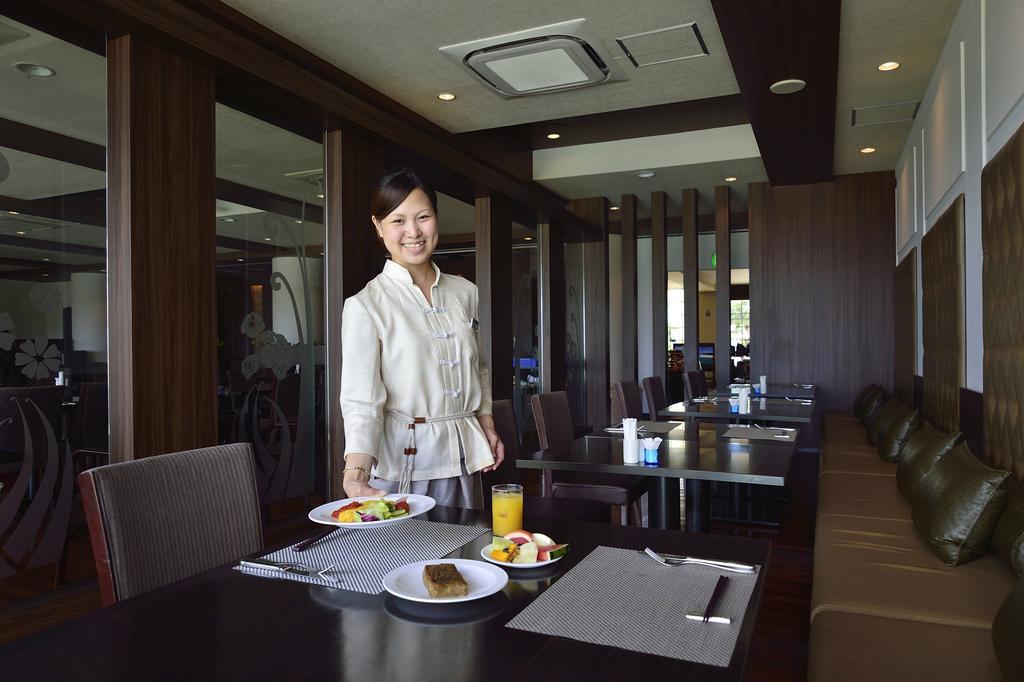 โอกินาว่า คาริยูชิ รีสอร์ต เอ็กเซส อิชิงากิ Hotel Ishigaki  ภายนอก รูปภาพ