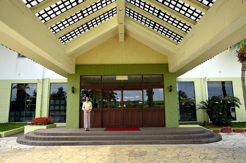 โอกินาว่า คาริยูชิ รีสอร์ต เอ็กเซส อิชิงากิ Hotel Ishigaki  ภายนอก รูปภาพ