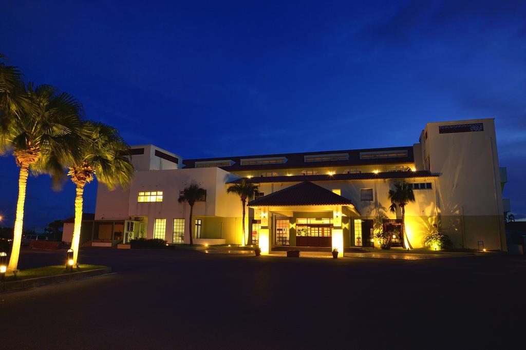 โอกินาว่า คาริยูชิ รีสอร์ต เอ็กเซส อิชิงากิ Hotel Ishigaki  ภายนอก รูปภาพ