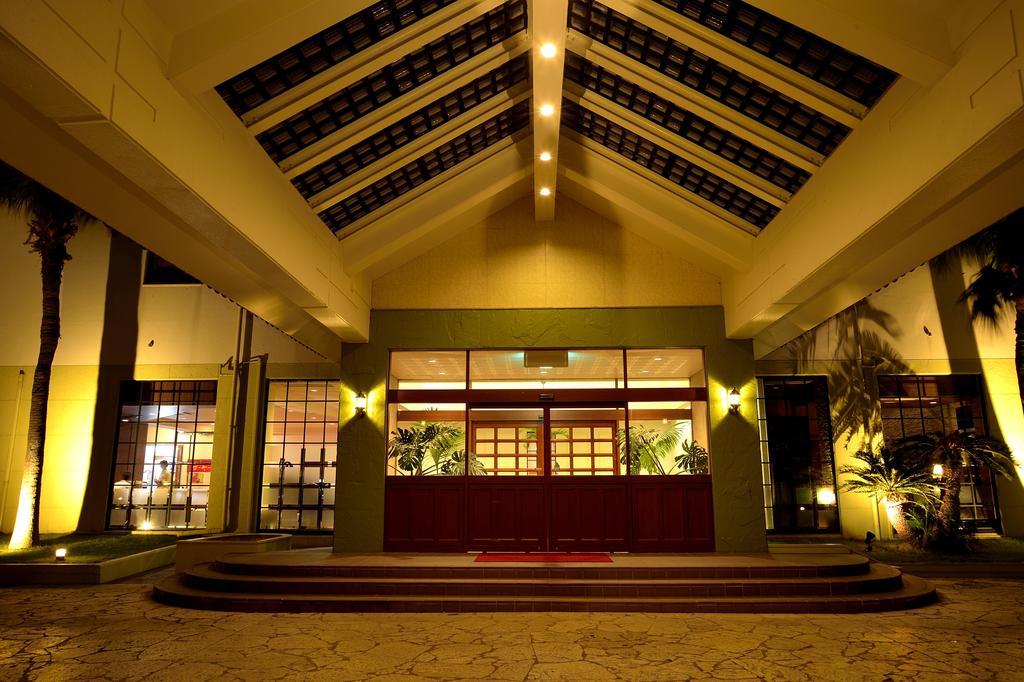 โอกินาว่า คาริยูชิ รีสอร์ต เอ็กเซส อิชิงากิ Hotel Ishigaki  ภายนอก รูปภาพ