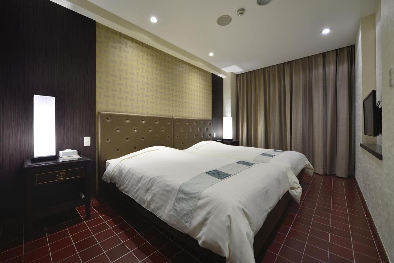 โอกินาว่า คาริยูชิ รีสอร์ต เอ็กเซส อิชิงากิ Hotel Ishigaki  ภายนอก รูปภาพ