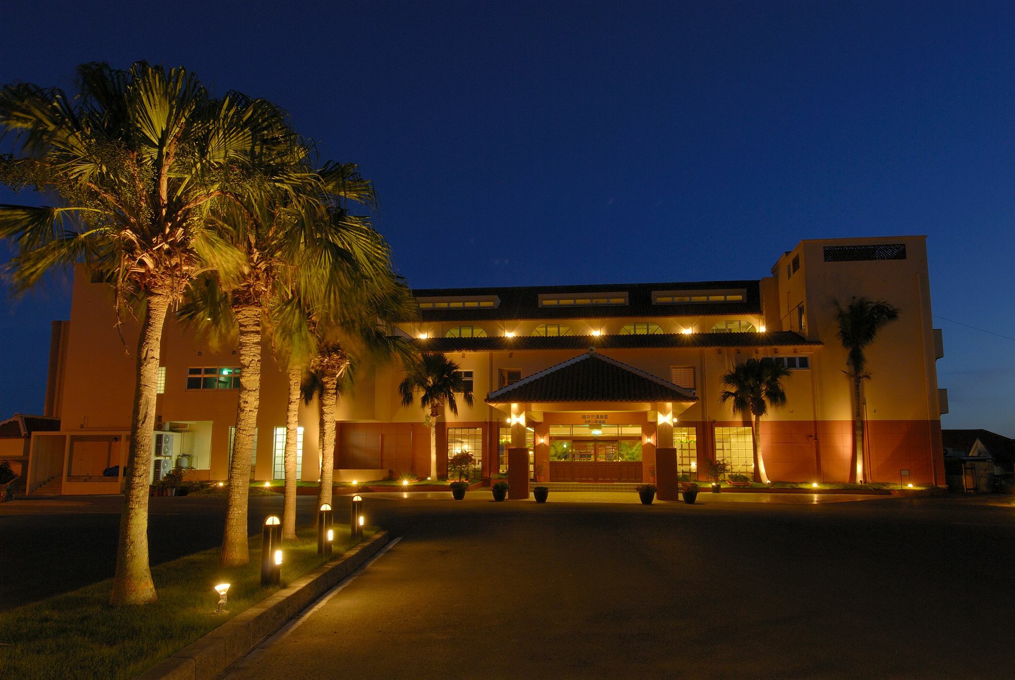 โอกินาว่า คาริยูชิ รีสอร์ต เอ็กเซส อิชิงากิ Hotel Ishigaki  ภายนอก รูปภาพ