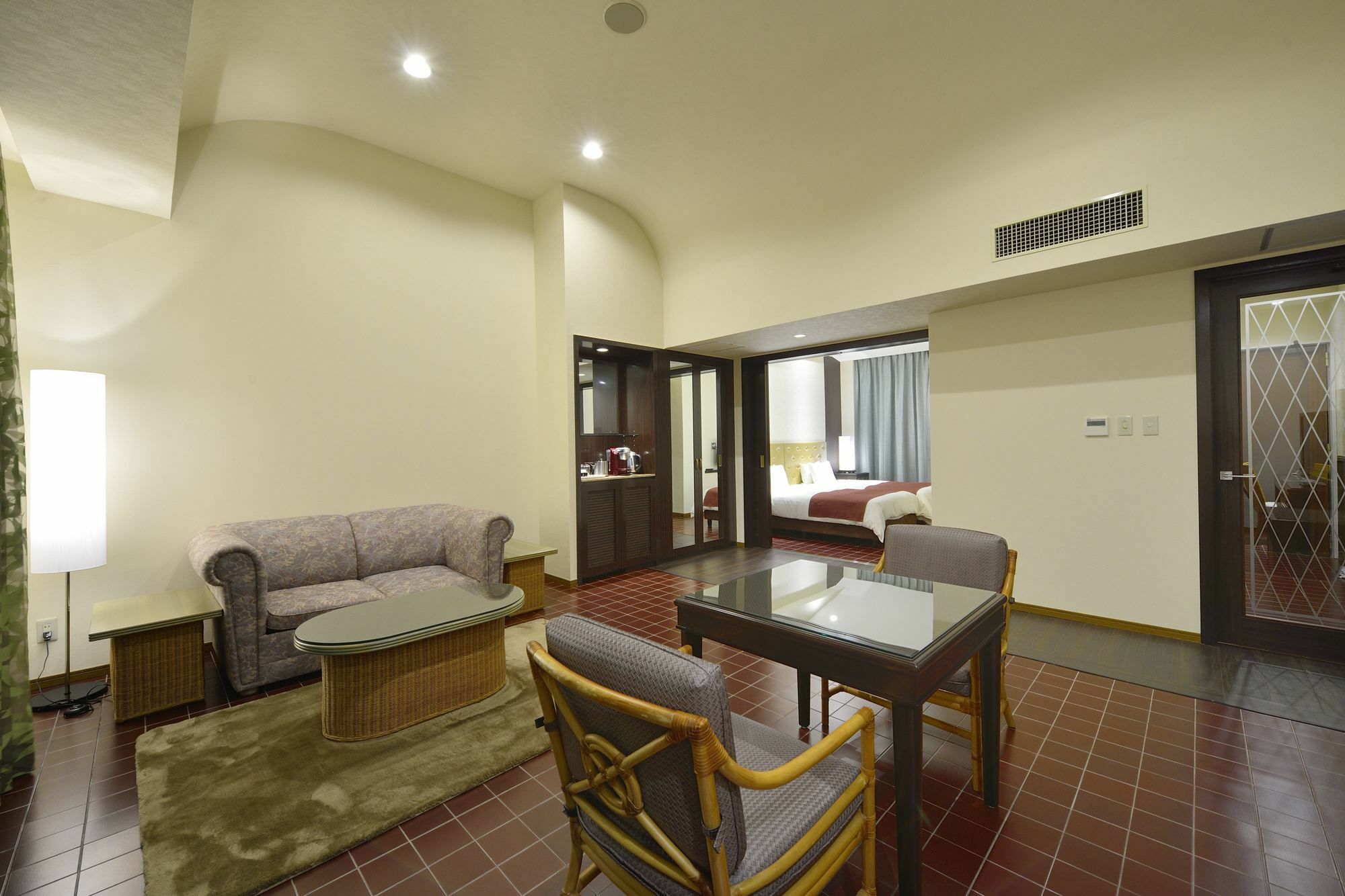 โอกินาว่า คาริยูชิ รีสอร์ต เอ็กเซส อิชิงากิ Hotel Ishigaki  ภายนอก รูปภาพ